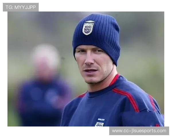 足球球星携手打造豪华背包系列 打破时尚与运动界限引领潮流风尚