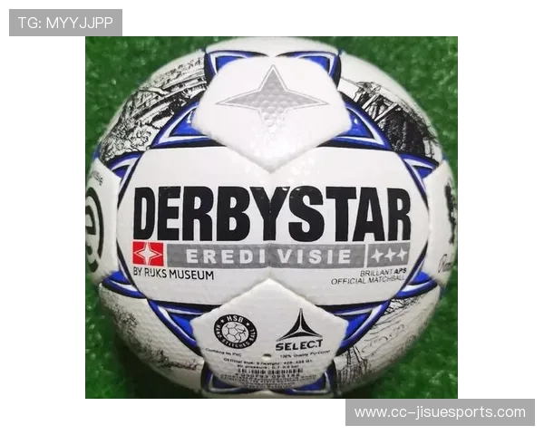 高清足球星卡包装盒设计图展示足球迷必收藏的珍贵限量版卡片系列